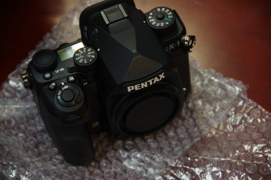 Pentax K-1 camera unboxing4