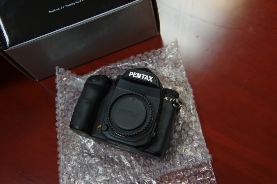 Pentax K-1 camera unboxing5