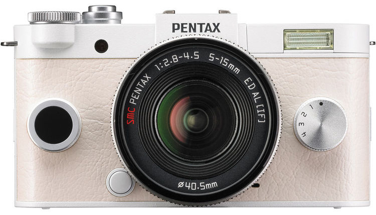 Pentax Q on hold, Pentax digital 645 development is ongoing - Pentax