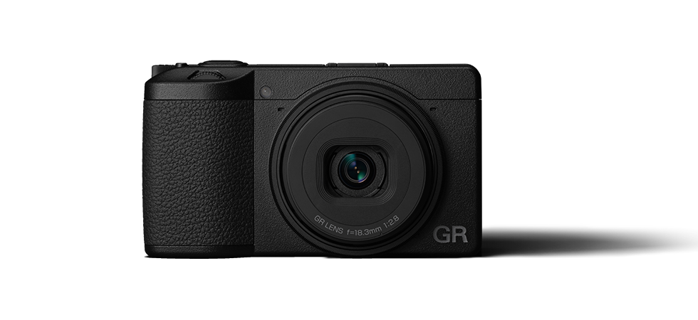 motor Celsius Isaac Ricoh GR III camera now listed for pre-order also at Amazon, shipping to  start on March 22nd - Pentax Rumors